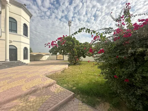 4 Bedrooms Villa in Al Muhaisnah Building 1A