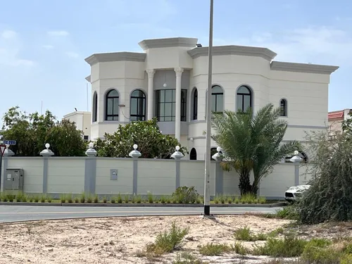4 Bedrooms Villa in Al Muhaisnah Building 1A
