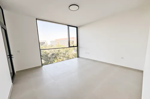 4 Bedrooms Townhouse in Robinia