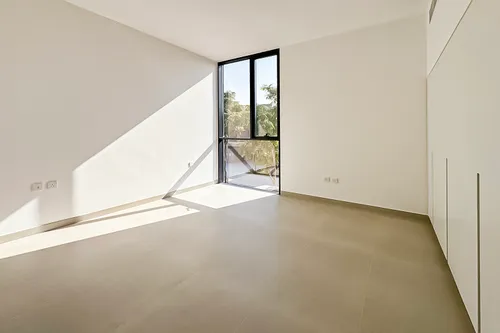 4 Bedrooms Townhouse in Robinia