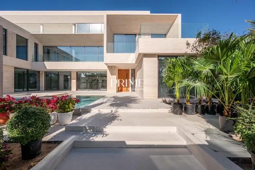 7 Bedrooms Villa in Pearl Jumeirah Villas