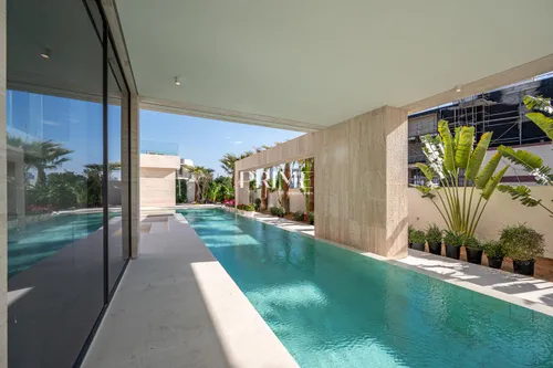 7 Bedrooms Villa in Pearl Jumeirah Villas
