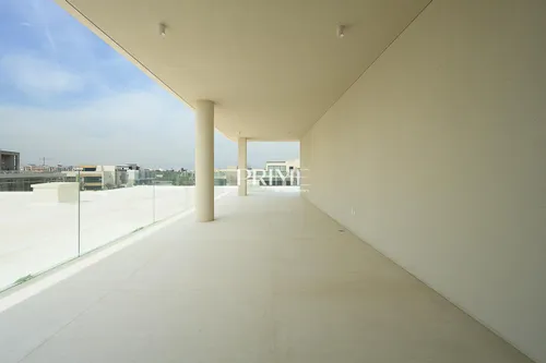 7 Bedrooms Villa in Pearl Jumeirah Villas