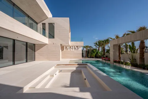 7 Bedrooms Villa in Pearl Jumeirah Villas