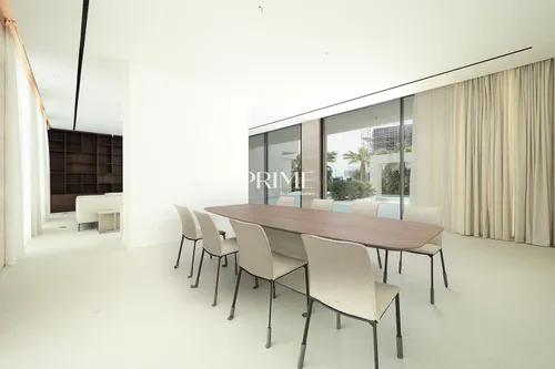 7 Bedrooms Villa in Pearl Jumeirah Villas