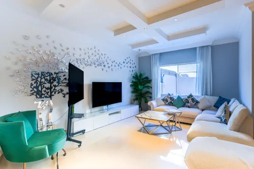 5 Bedrooms Villa in Mediterranean Style