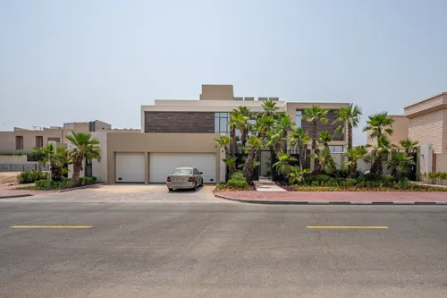 5 Bedrooms Villa in Umm Al Sheif Villas