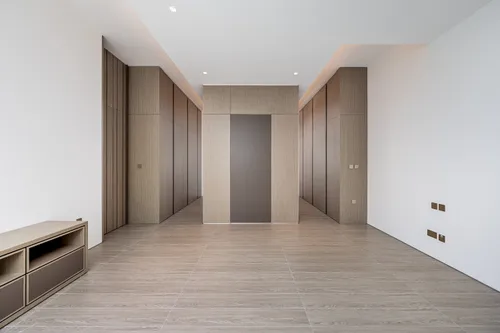 5 Bedrooms Villa in Umm Al Sheif Villas