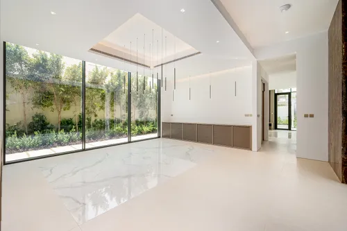 5 Bedrooms Villa in Umm Al Sheif Villas