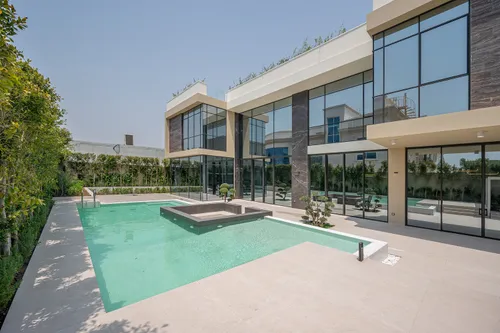 5 Bedrooms Villa in Umm Al Sheif Villas