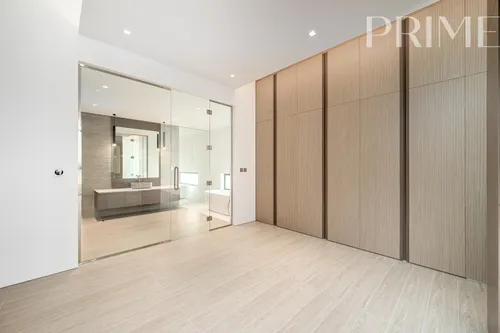 5 Bedrooms Villa in Umm Al Sheif Villas