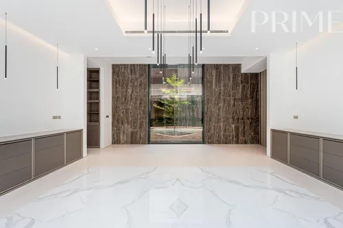 5 Bedrooms Villa in Umm Al Sheif Villas
