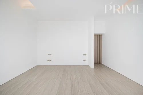 5 Bedrooms Villa in Umm Al Sheif Villas