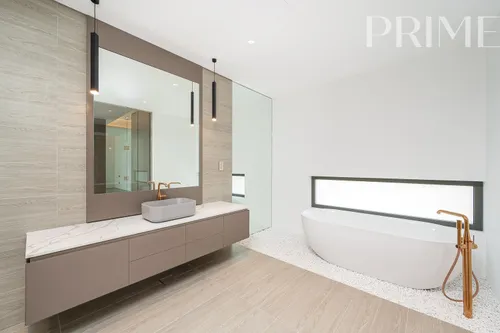 5 Bedrooms Villa in Umm Al Sheif Villas