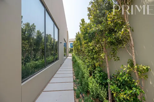5 Bedrooms Villa in Umm Al Sheif Villas