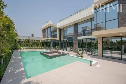 5 Bedrooms Villa in Umm Al Sheif Villas