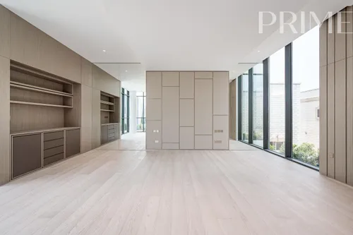 5 Bedrooms Villa in Umm Al Sheif Villas