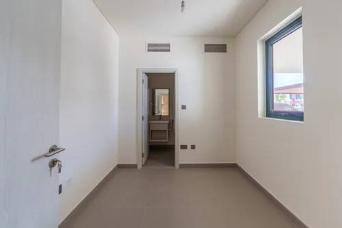 5 Bedrooms Villa in Noya Luma