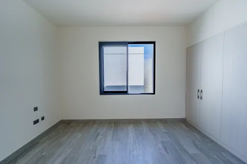 5 Bedrooms Villa in Noya Luma