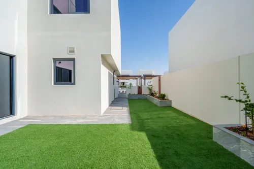 4 Bedrooms Villa in Noya Luma