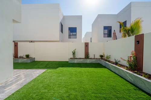 4 Bedrooms Villa in Noya Luma