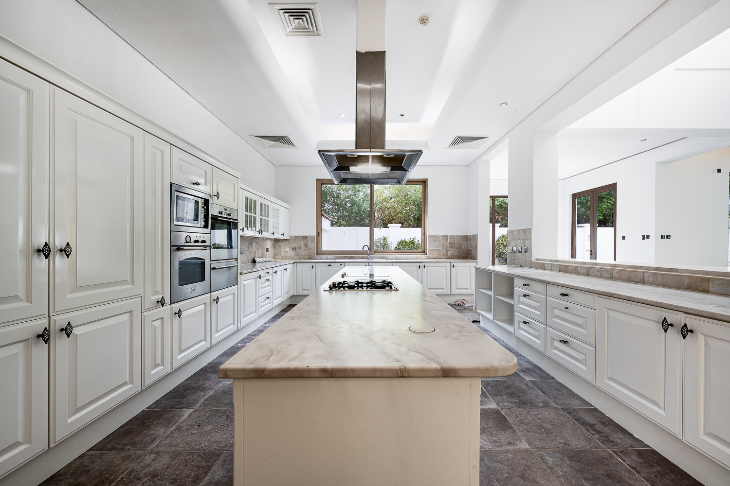 7 Bedrooms Villa in Jasmine Leaf 7