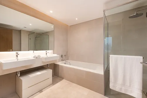 3 Bedrooms Apartment in Canal Front Residence 6
