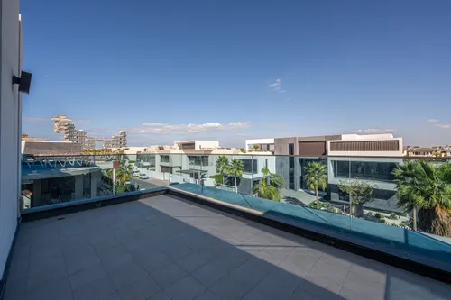 8 Bedrooms Villa in Garden Homes Frond G