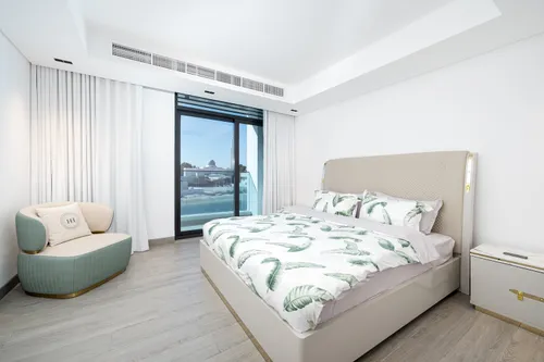 8 Bedrooms Villa in Garden Homes Frond G