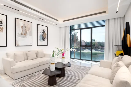 8 Bedrooms Villa in Garden Homes Frond G