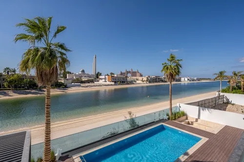 8 Bedrooms Villa in Garden Homes Frond G