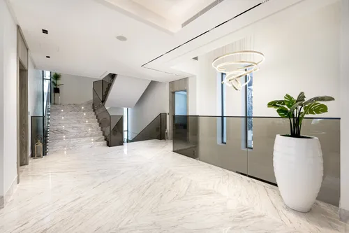 8 Bedrooms Villa in Garden Homes Frond G