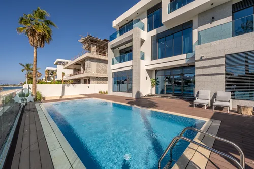 8 Bedrooms Villa in Garden Homes Frond G