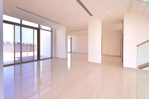 5 Bedrooms Villa in Seef Al Jubail
