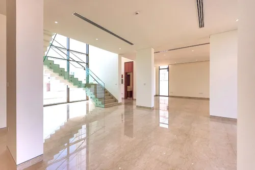 5 Bedrooms Villa in Seef Al Jubail