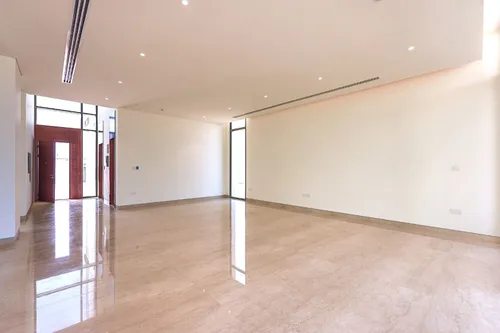 5 Bedrooms Villa in Seef Al Jubail