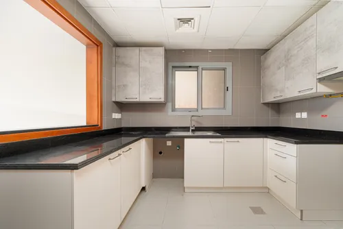 1 Bedroom Apartment in Blue Reef Building