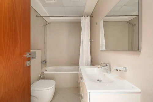 1 Bedroom Apartment in Blue Reef Building