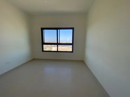 2 Bedrooms Apartment in Golf Views