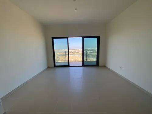 2 Bedrooms Apartment in Golf Views