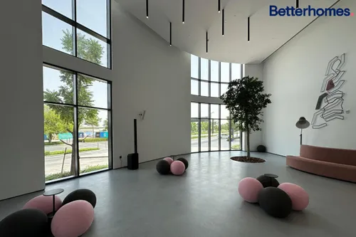 Apartment in Nest 6