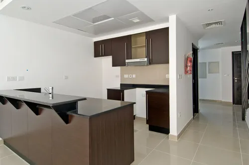 5 Bedrooms Townhouse in Mediterranean Style