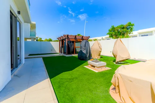 4 Bedrooms Villa in Aspens