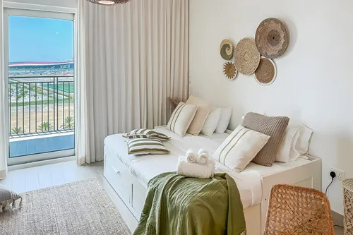 Apartment in Waters Edge