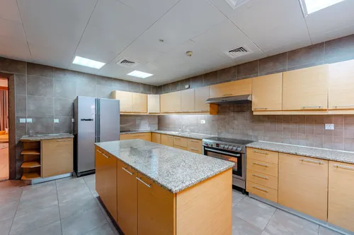 5 Bedrooms Villa in Lailak