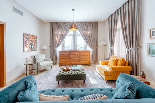 5 Bedrooms Villa in Lailak