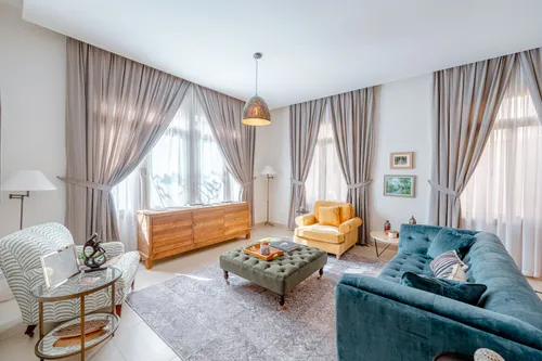 5 Bedrooms Villa in Lailak