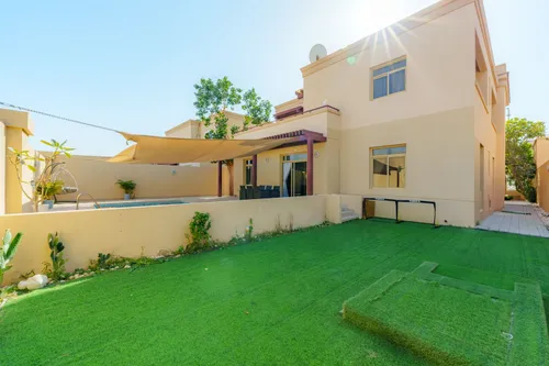 5 Bedrooms Villa in Lailak
