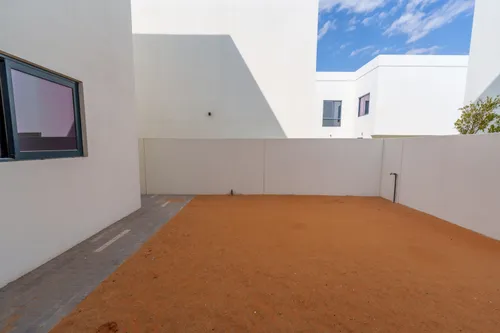 5 Bedrooms Villa in Noya Luma