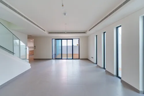 5 Bedrooms Villa in Noya Luma